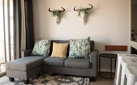 Easy Going Hermanus With An Ocean View